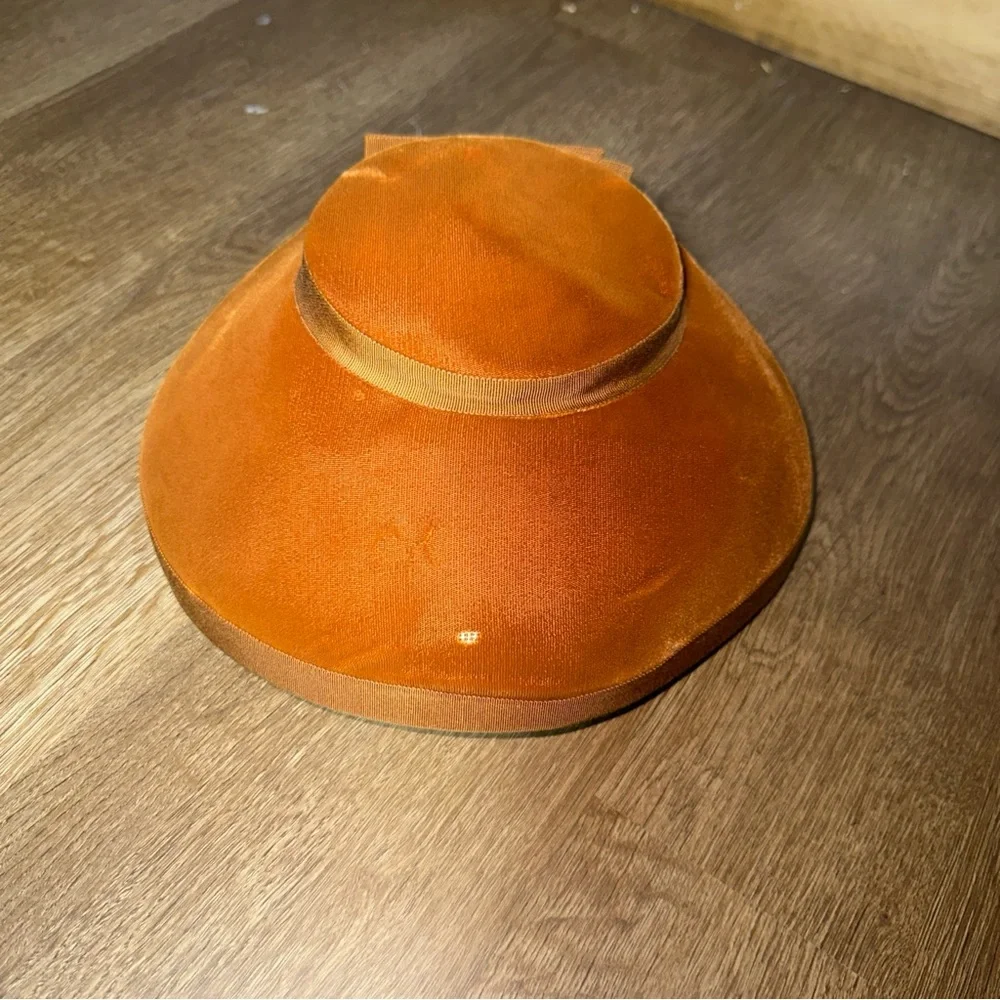 Vintage 1950s Brown Velvet Tilt Hat Halo Style Grosgrain Bow Women’s Church Hat‎
